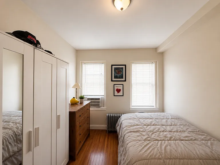 219 Highland Ave — Photo 6