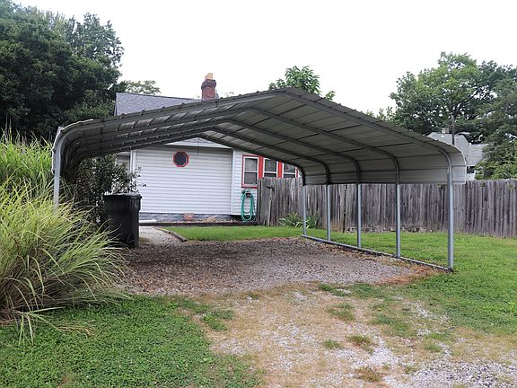 5th image of 5022 University Ave