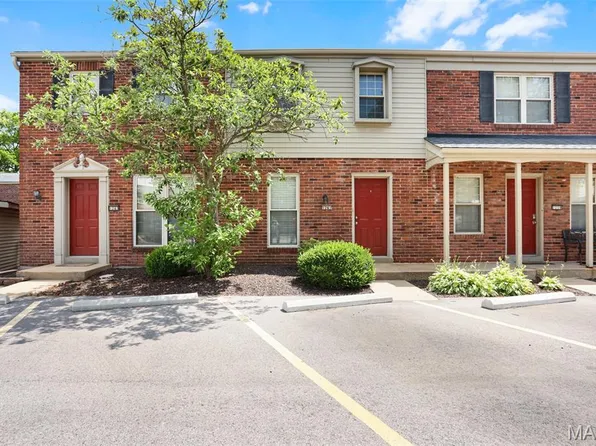 1261 Clarkson Ct #1261, Ballwin, MO 63011