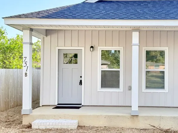 751 Lloyds Aly, Pensacola, FL