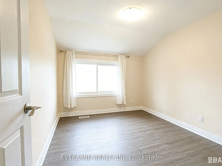 59 Brimorton Dr — Photo 18