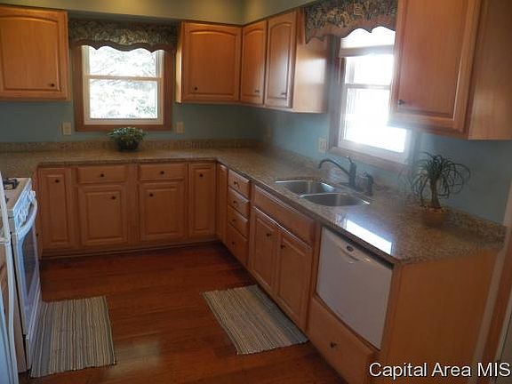 5th image of 2425 Costa Dr