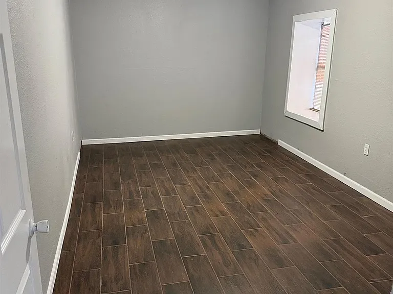 4711 Beechaven St — Photo 10
