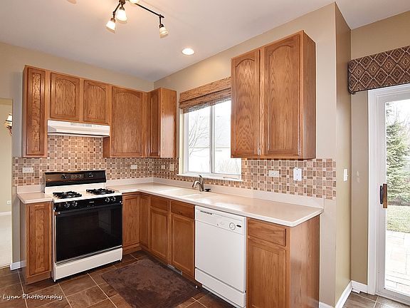 3rd image of 3031 Shetland Ln