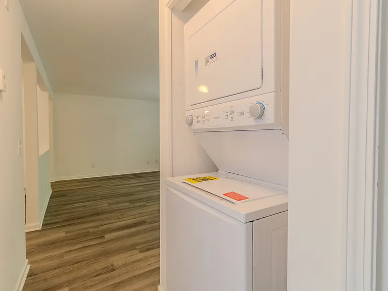 The Tides 1510 Veterans Dr — Photo 38