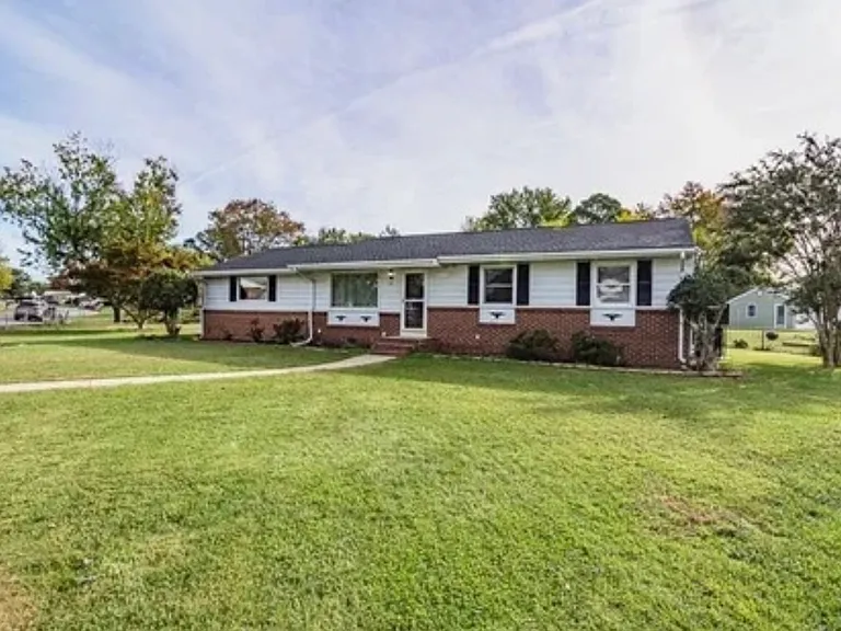 301 Meadowspring Rd — Photo 16
