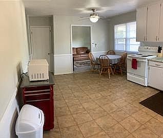 1st image of 456 N Morse Ave