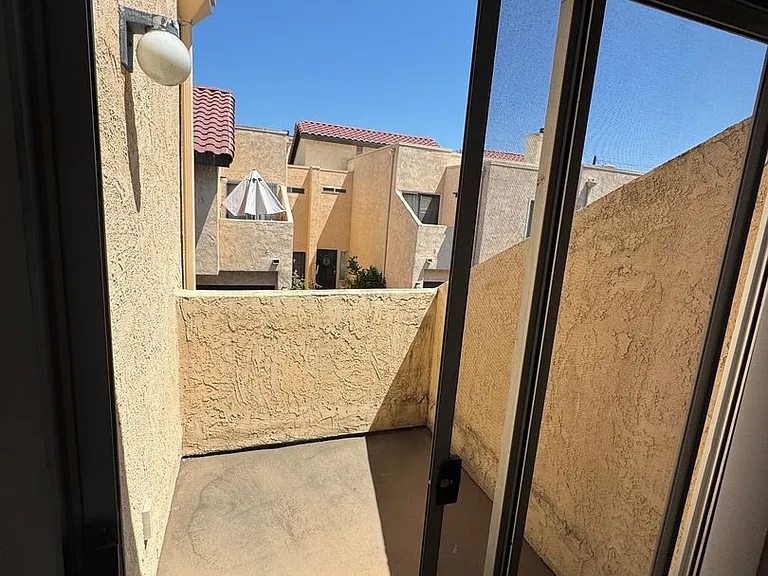 1380 E Washington Ave #38 — Photo 11