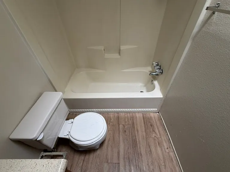 2419 Westholme Blvd — Photo 16