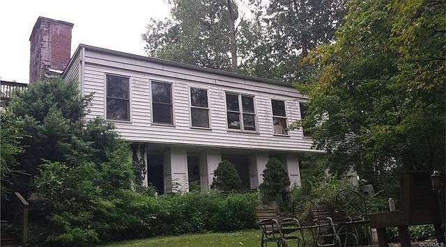 The front of the house actually faces Falling Creek.