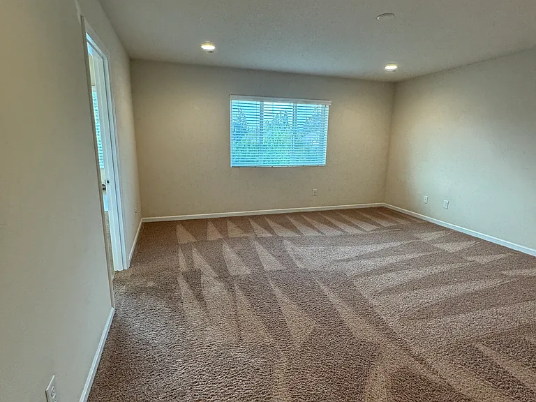 17531 SE Pinnacles St — Photo 9