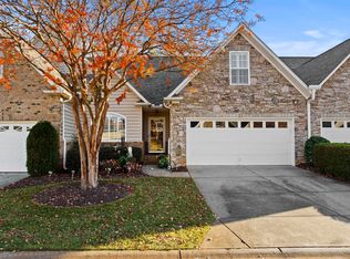 60 Reddington Dr, Greer, SC 29650