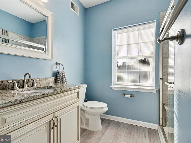 535 Gerhard St #1 — Photo 24