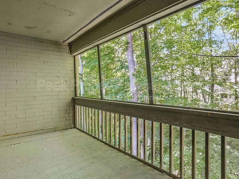 10146 Iron Mill Rd — Photo 17
