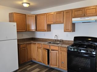 118 Main St #A, Chester, NY 10918