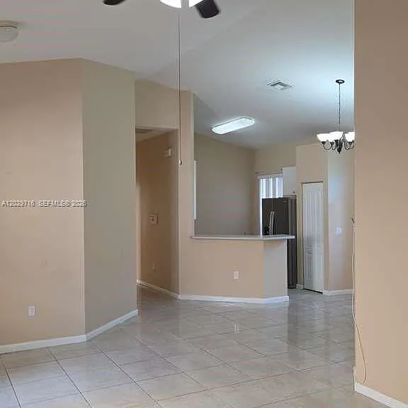 3766 NE 9th Ct — Photo 23