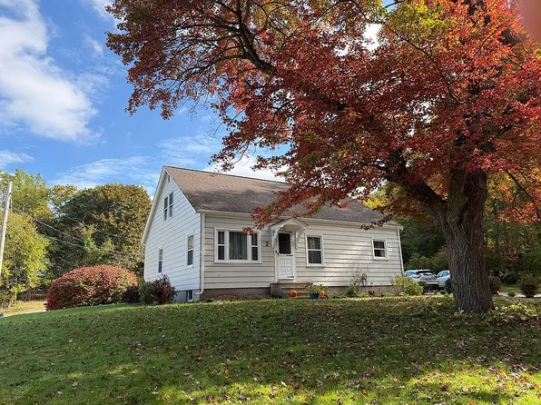 2 Broadway, Woonsocket, RI 02895