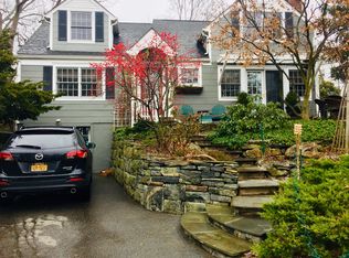 24 N Tappan Landing Rd, North Tarrytown, NY 10591