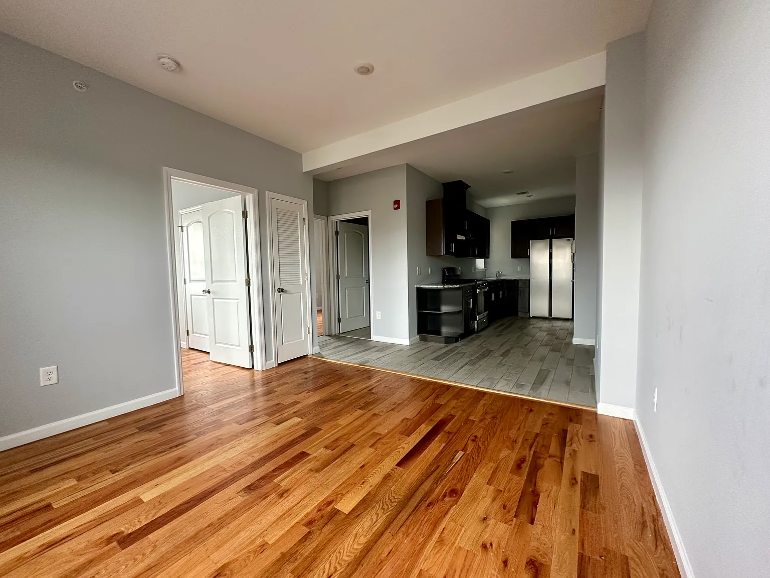 2 bed, $1,900 — Photo 2