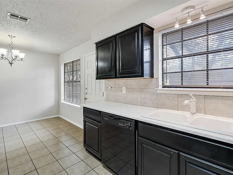 3801 Foust Trl #A — Photo 9