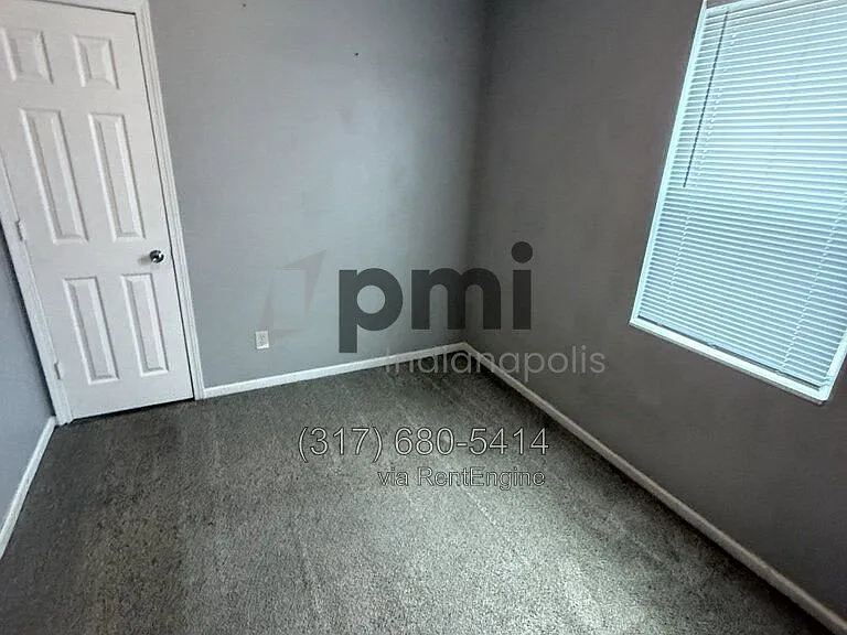 112 Adler St — Photo 19