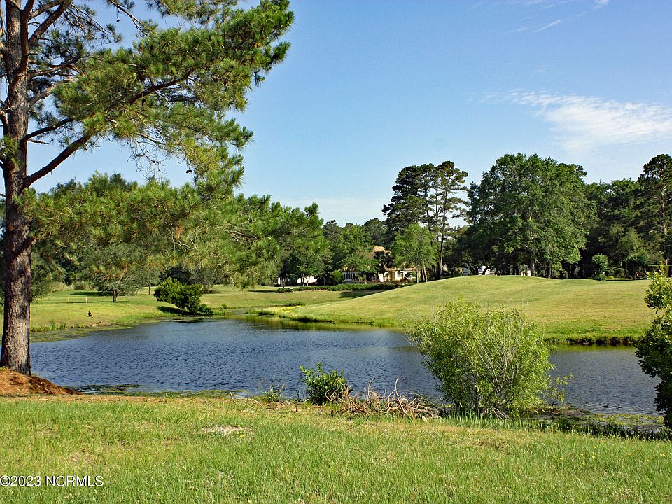 1st image of 560 Dartmoor Way SW