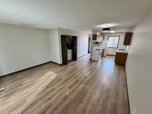 4703 S Baha Ave, Sioux Falls, SD 57106