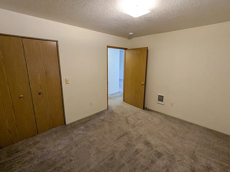 North Salem Apartment Complex With Washer/Dryer! ~ Camelot — Photo 28