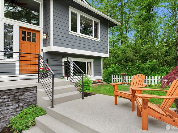 4th image of 18720 52nd Ave NW