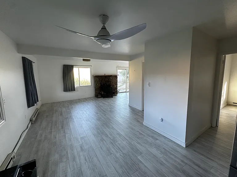 285 Gateway Rd #2 — Photo 6