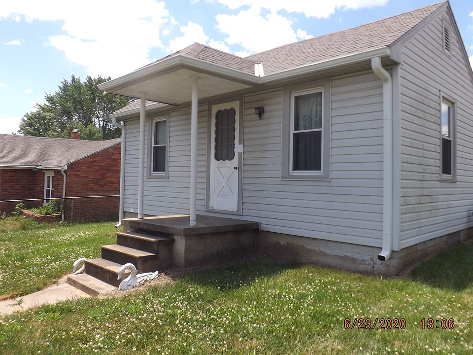 1st image of 800 S Savage St Unit 1