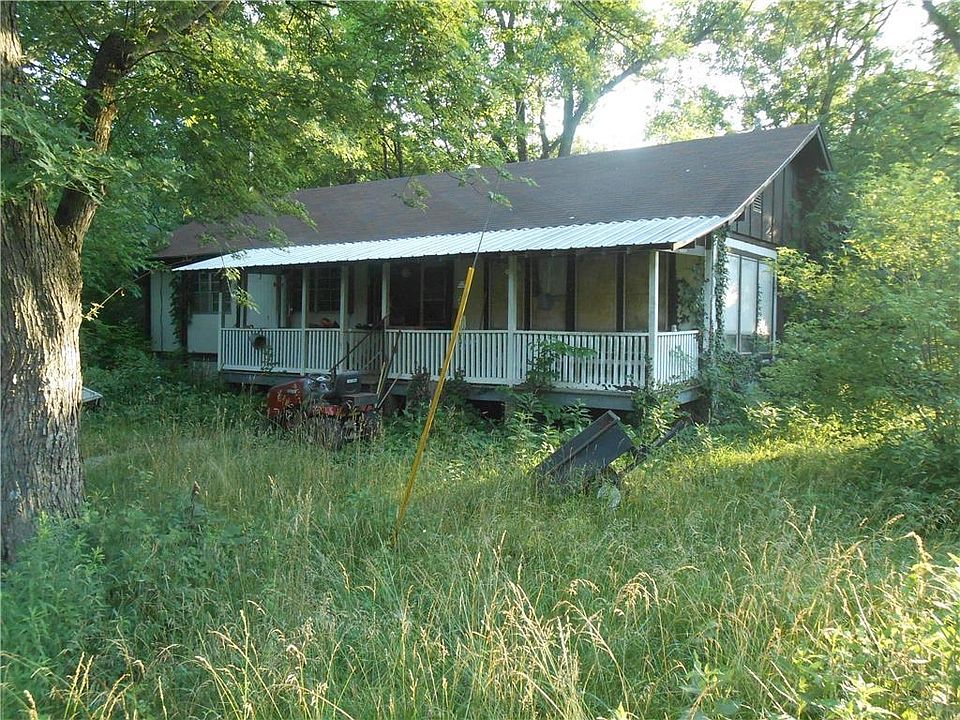 2nd image of 33939 W 204th St