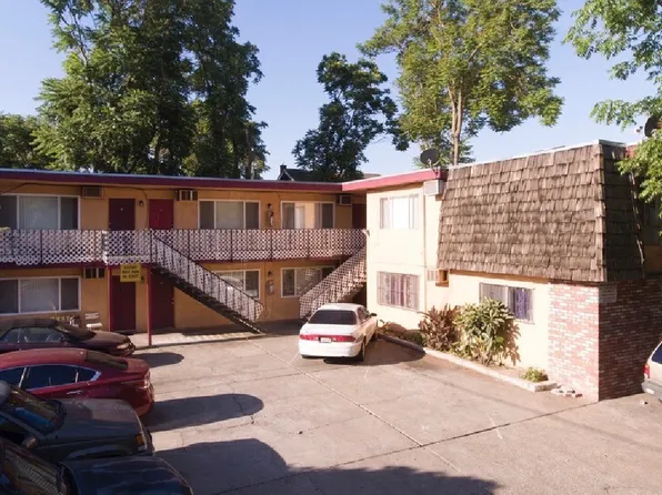 436 W Oak St, Stockton, CA