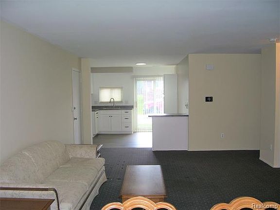 5th image of 29775 Park Place Dr #23