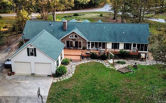 2nd image of 3179 Woodland Hills Dr