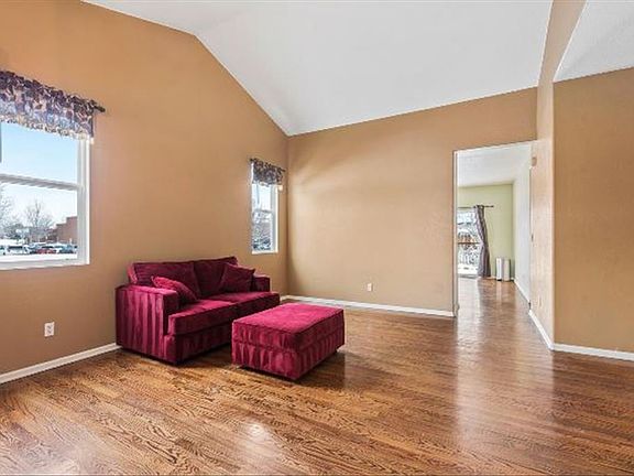 Living Rm, Kitchen