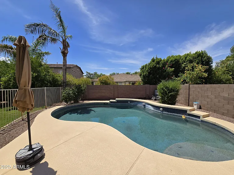223 W Pelican Dr — Photo 26