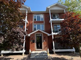 8 Armstrong St, Ottawa, ON K1Y4X3