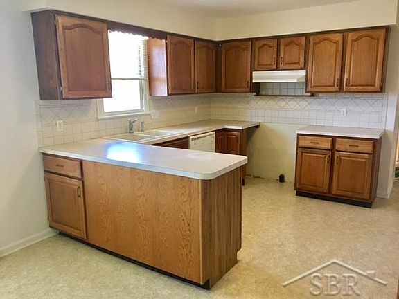3rd image of 3099 Murray Hill Dr