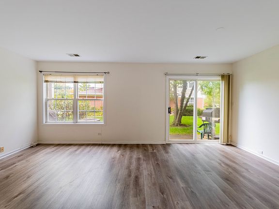 4th image of 1518 Winfield Way #1518