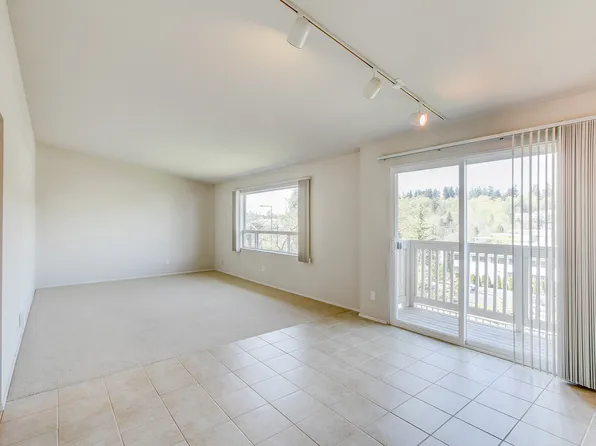 Mercer View Apartments, 3015 81st Pl SE APT 204, Mercer Island, WA 98040