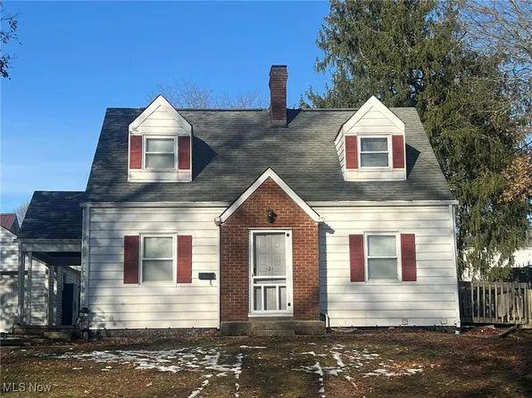 121 Park Dr, Saint Clairsville, OH 43950