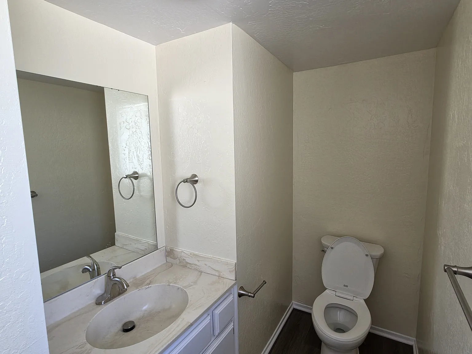 2 bed, 1.5 bath, 900 sqft, $2,695 — Photo 4