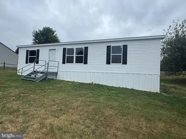 24 Hillside Ests, Mc Connellsburg, PA 17233