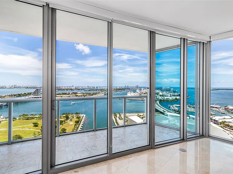 888 Biscayne Blvd #3609 — Photo 6