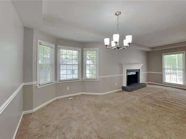 1746 Charrington Way — Photo 5