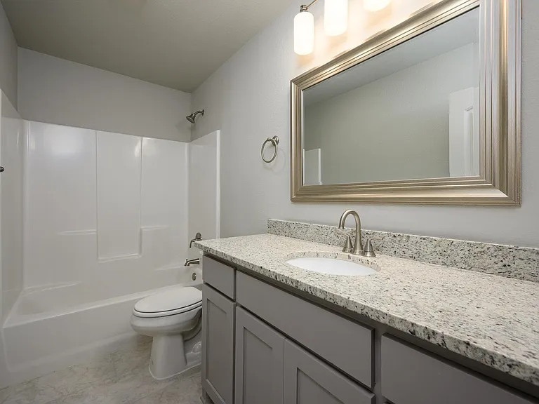 2801 Tulip Dr — Photo 23