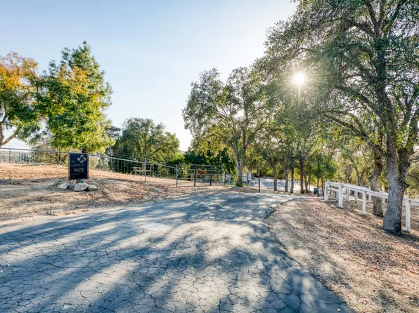14408 Buggy Whip Ln, Prather, CA 93651