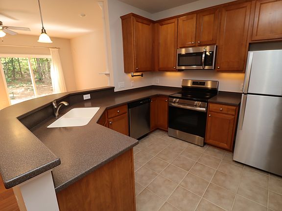 5th image of 7122 Racine Way