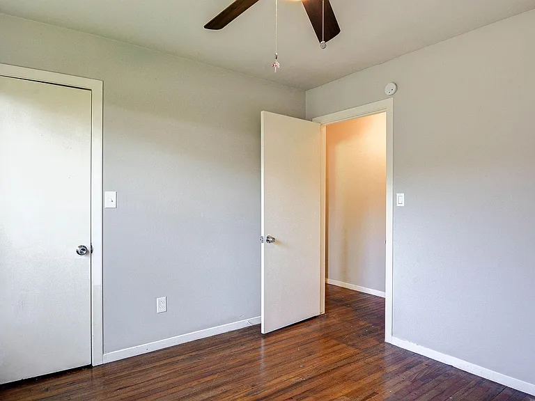 131 Lakewood Dr — Photo 15
